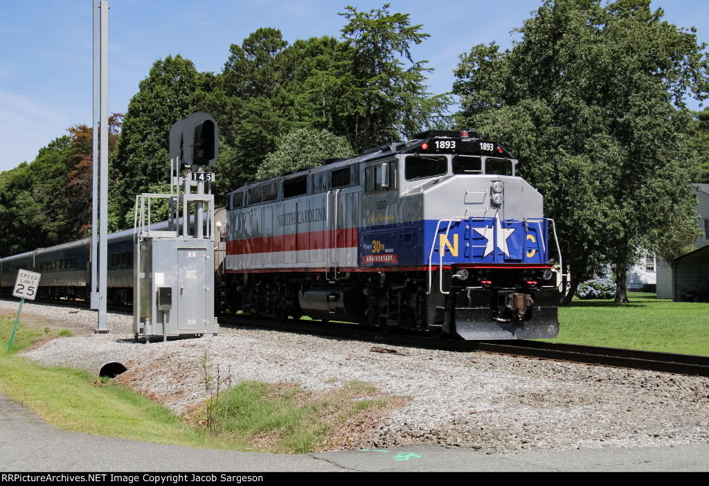Amtrak 73